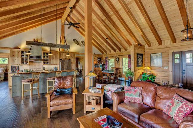 real-log-homes-ridgeviewranch-6_6_2023-10-18_13-22